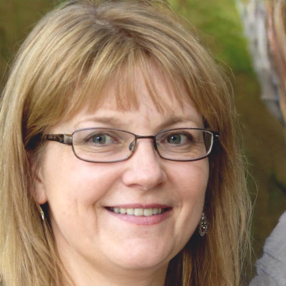 Portrait de Céline Moreau, experte en finances personnelles